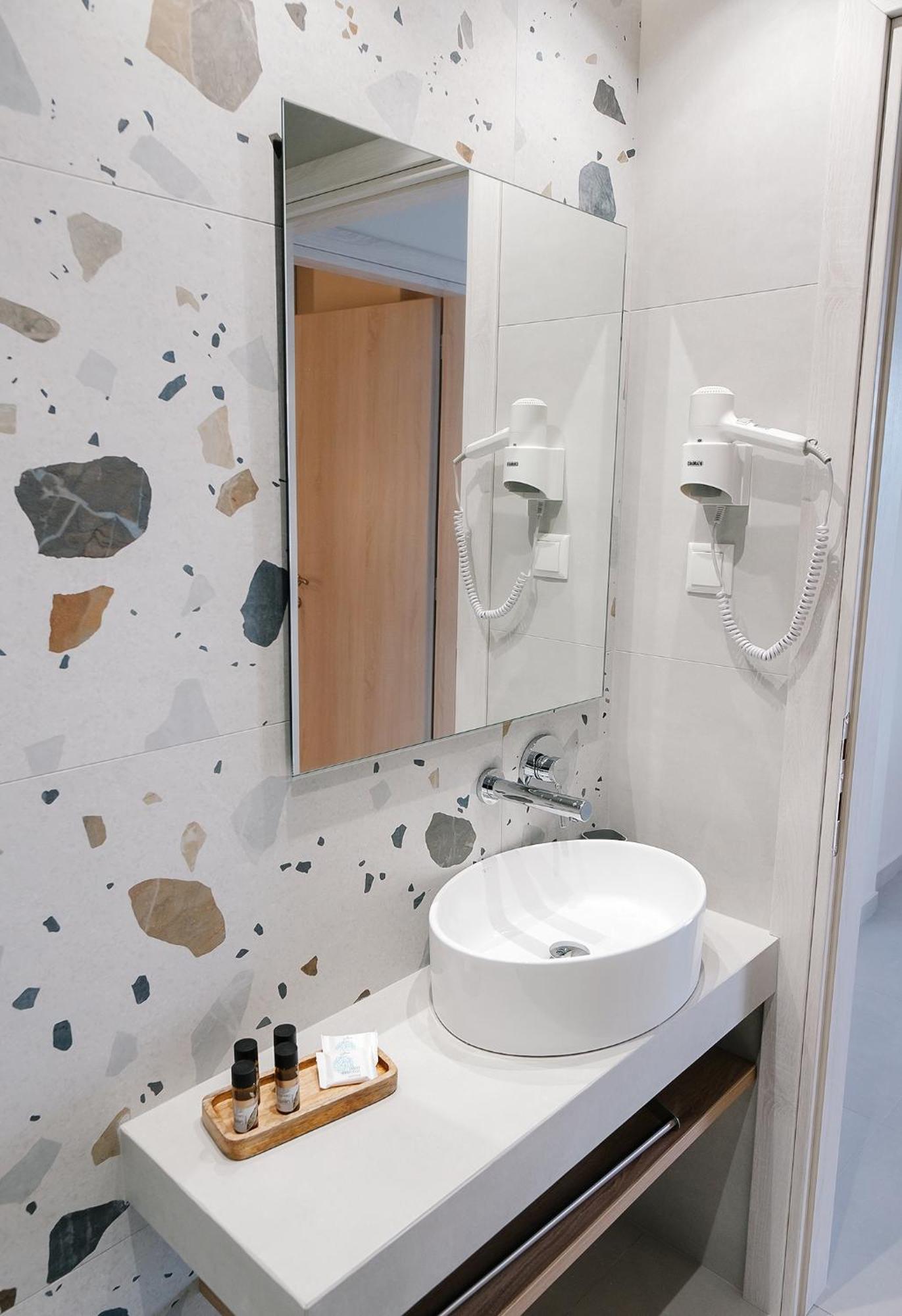 Aquarama Suites Nea Iraklitsa Zewnętrze zdjęcie